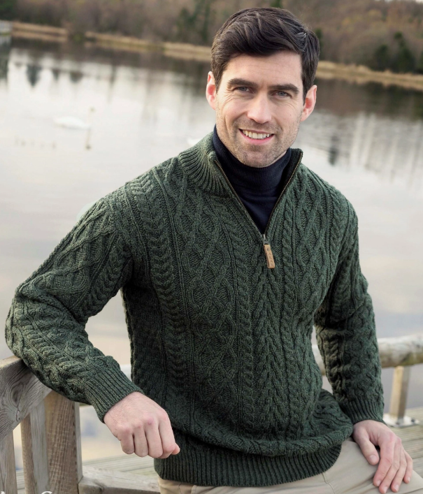 Sweater m. lynlås. Army Grøn